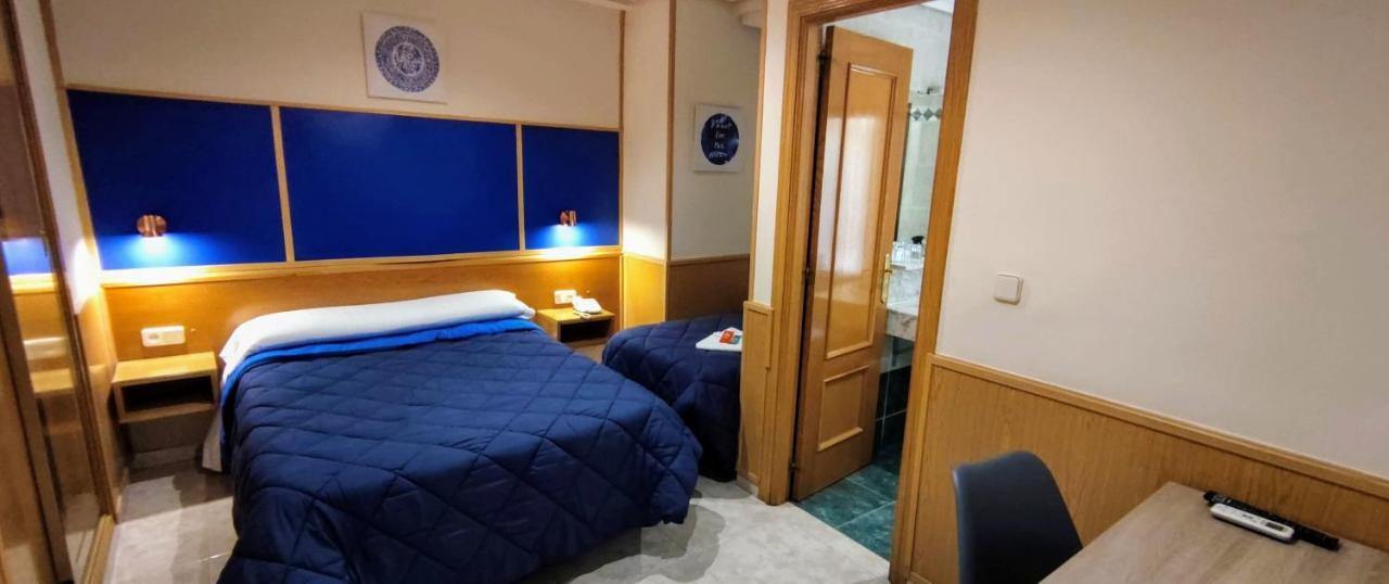 ホテル Tripolis トレド エクステリア 写真